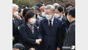 전태일 50주기 추도식…“‘내 죽음 헛되이 말라’는 열사 뜻 잇겠다”