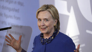 바이든, ‘거물’ 힐러리 유엔대사 앉히나…“위신 복원에 적임”