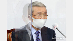 김종인 “당내 대선주자 유승민-오세훈-원희룡”…劉 대선캠프 개소식 참석