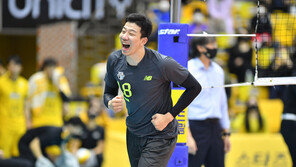 한국전력 장병철 감독 “신영석, 명예 회복 욕심있더라”