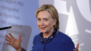 힐러리, 바이든 행정부 합류하나… WP “유엔대사 검토”