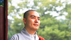 혜민스님 맹비난 현각스님, 하루 만에 SNS 통해…“영원한 도반”