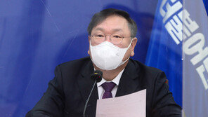 당정 “법정 최고금리 24% 시대착오적” 3~4%p 인하 가닥