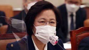 변협도 “추미애 ‘비번공개법’ 법치주의 정면 위협” 비판