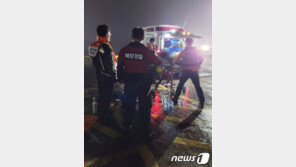 제주서 물에 빠져 홋줄 잡고 버티던 50대 선원 구조