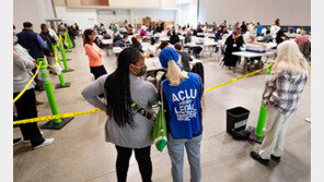 美 민주당, 조지아주 500만표 재검표 참관