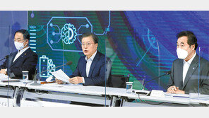 文대통령 “K뉴딜 법적토대 빨리 마련을” 총력전 당부