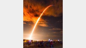 “우주인 태워 ISS로” 민간 우주수송 시대 열렸다