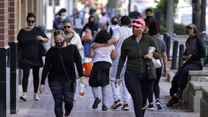 美 코로나19 입원 환자 또 최다…7만명 육박