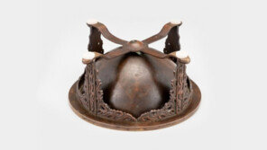 18~19세기 제작 추정 조선 해시계 ‘앙부일구’ 미국서 돌아왔다