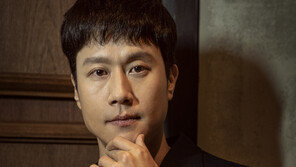 ‘이웃사촌’ 정우 “김유미와 결혼, 배우로서 큰 자양분”