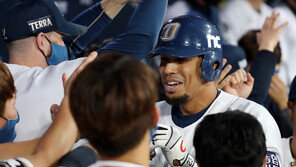 알테어, 데일리 MVP 시상식 거부…마스크 쓰기 싫어서