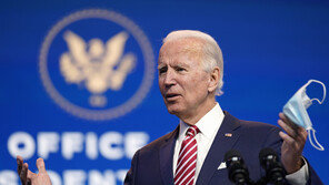 바이든, 백악관 핵심 참모진 9명 인선…캠프 출신 대거 배치