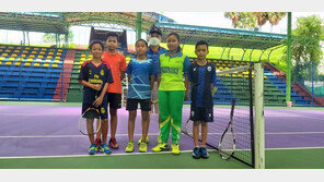 정구 실업팀 선수들, 동남아 선수들에게 사랑의 운동화 기부