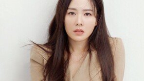 손예진 “할리우드 진출 욕심 없었는데…기회 생긴다면 기꺼이”