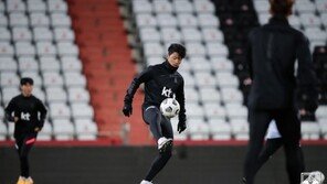 황희찬도 카타르전 후 코로나19 추가 확진…스태프 1명도 추가