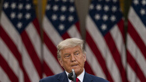 ‘퇴임 앞둔’ 트럼프, 이란 추가 제재…“계속 고통스런 대가”