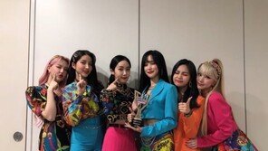 여자친구, 신곡 ‘마고’로 ‘더 쇼’ 이어 ‘쇼챔’도 1위…음방 2관왕