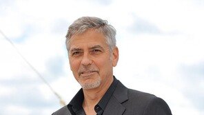 “너희가 없었다면…” 조지 클루니, 친구 14명에 11억 ‘통큰’ 선물