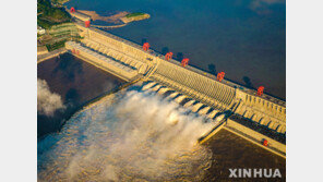 中싼샤댐, 수력발전댐 전력생산량 세계기록 경신