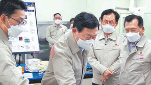 신동빈 “ESG 경쟁력 더 강화해야”