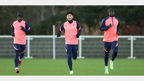 손흥민, 코로나19 음성 확실시…밝은 얼굴로 토트넘 훈련 합류