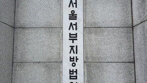 ‘친부 살해 혐의’ 30대, 첫 공판서 “얼굴도 몰라” 범행 부인
