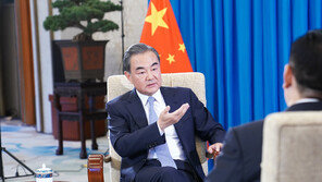 中왕이 24일부터 방일…스가와 센카쿠 문제 등 논의