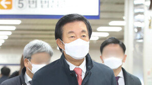 ‘딸 KT부정 채용 혐의’ 김성태 2심서 집행유예…1심 무죄 뒤집혀