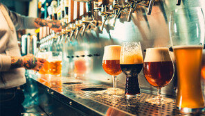 [책의 향기]이 신묘한 음료, 누가 만들었을까