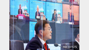 文대통령 “APEC, 기업인 필수인력 이동 촉진 적극 협의해야”