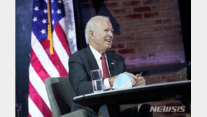 바이든 “트럼프 ‘불복’ 무책임” 비판…재무장관 지명자 결정