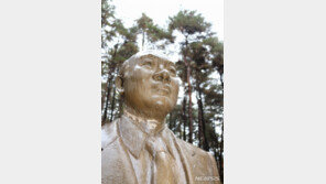 “도주 우려” 전두환 동상 훼손한 50대 구속