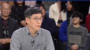 진중권 “유시민, 文수령 모시고 토착왜구 사냥하는 대깨문 우두머리”