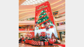 스타필드, 점포마다 색다른 크리스마스트리 설치