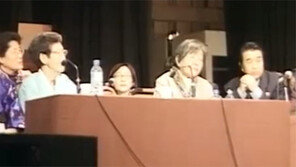 “위안부 피해자 보호-법적배상 과제 남아”