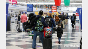 美 하루 확진 20만명 넘어서… “월마트서 화장지 다시 사라졌다”