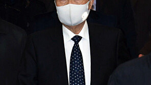 김종인 “코로나 전파, 정부 방역 실패가 원인…선전만 애써”