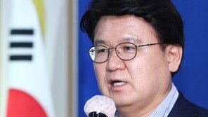 황운하 “윤석열, 자진사퇴할 인성은 없어…인사권으로 폭주 멈춰야”