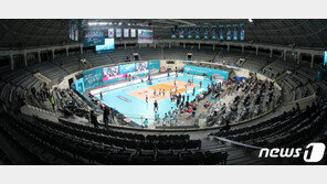 코로나에 조심스러운 프로배구, 10% 관중 대신 무관중 선택한 이유는