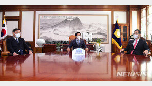 국회의장 ·여야 원내대표단 오찬 취소…“코로나 재확산 탓”