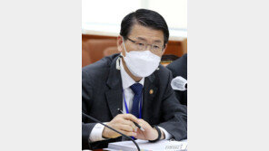 은성수 “금감원 공공기관 재지정? 독립성 차원에서 안 했으면”