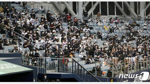 6차전 고척돔 1670명 매진…한국시리즈 30경기 연속