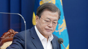 우상호 “‘반응 없다’ 靑 발표한 의미는 文대통령, 尹 자진사퇴 기회 준 것”