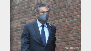 野 최다선 정진석 “윤석열 지키겠다…참 비겁한 文대통령”