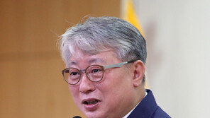 조응천 “추미애, 윤석열 직무 배제하면 사법정의 바로 서나”