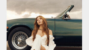 보아, 감각적 분위기 속 빛나는 순백의 미모…섹시미까지