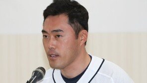 조성환 코치도 떠난다…두산, 1군 코치 4명 이탈