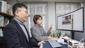 악플 읽어주는 부모…이대 연구팀 “아동 유튜브 3%서 학대”