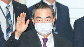 文대통령, 26일 왕이 中외교부장 접견…美中 갈등 속 한국외교 시험대